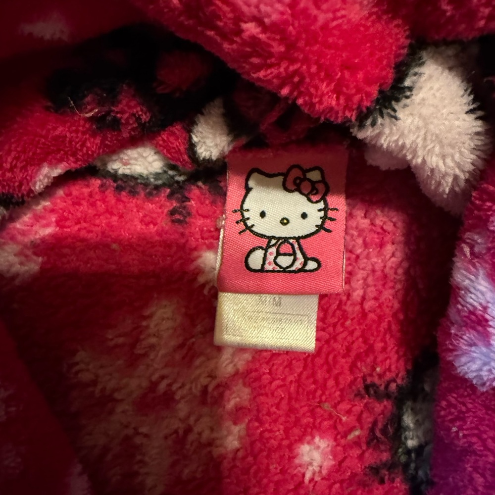 Hello Kitty Pink Kids Robe - Picture 2 of 2